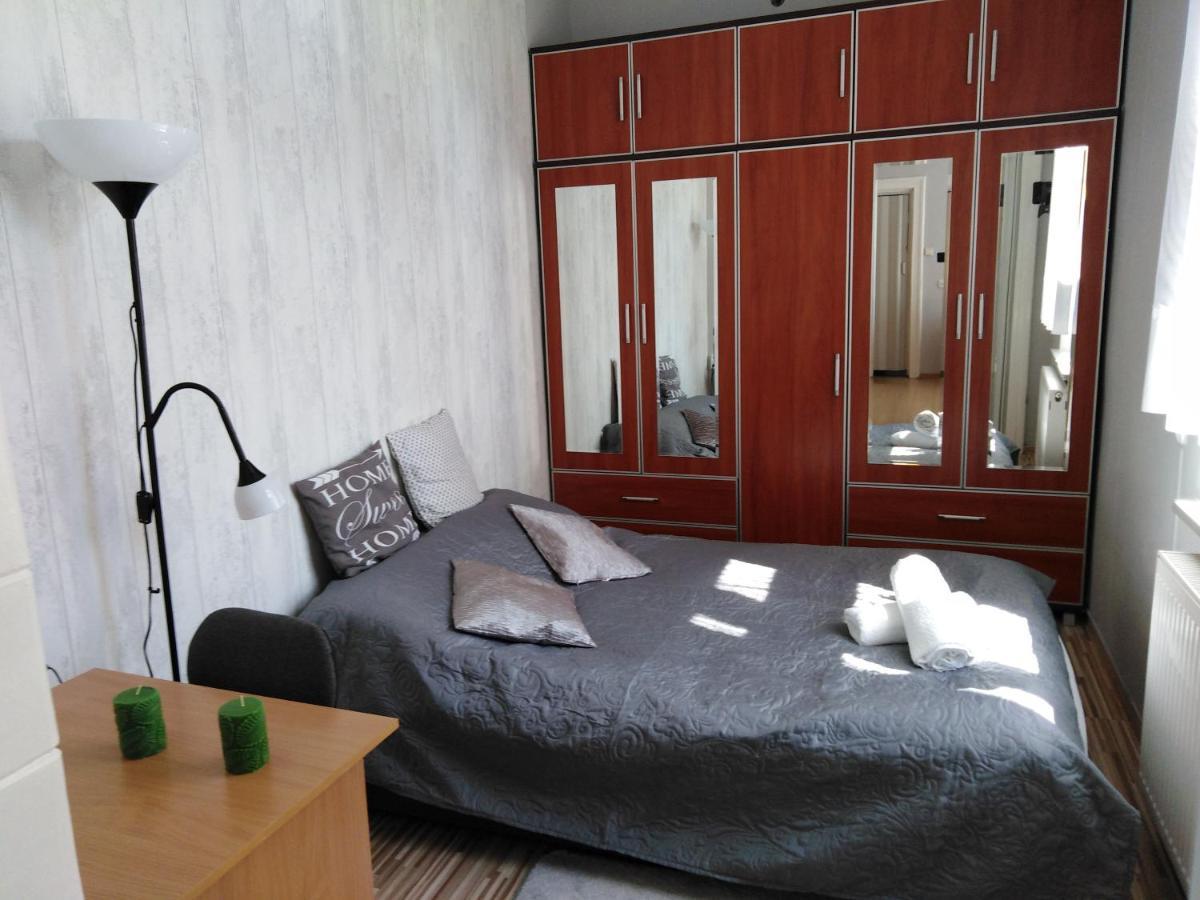 Mieszkanie W Kamienicy Przy Starowce Apartment